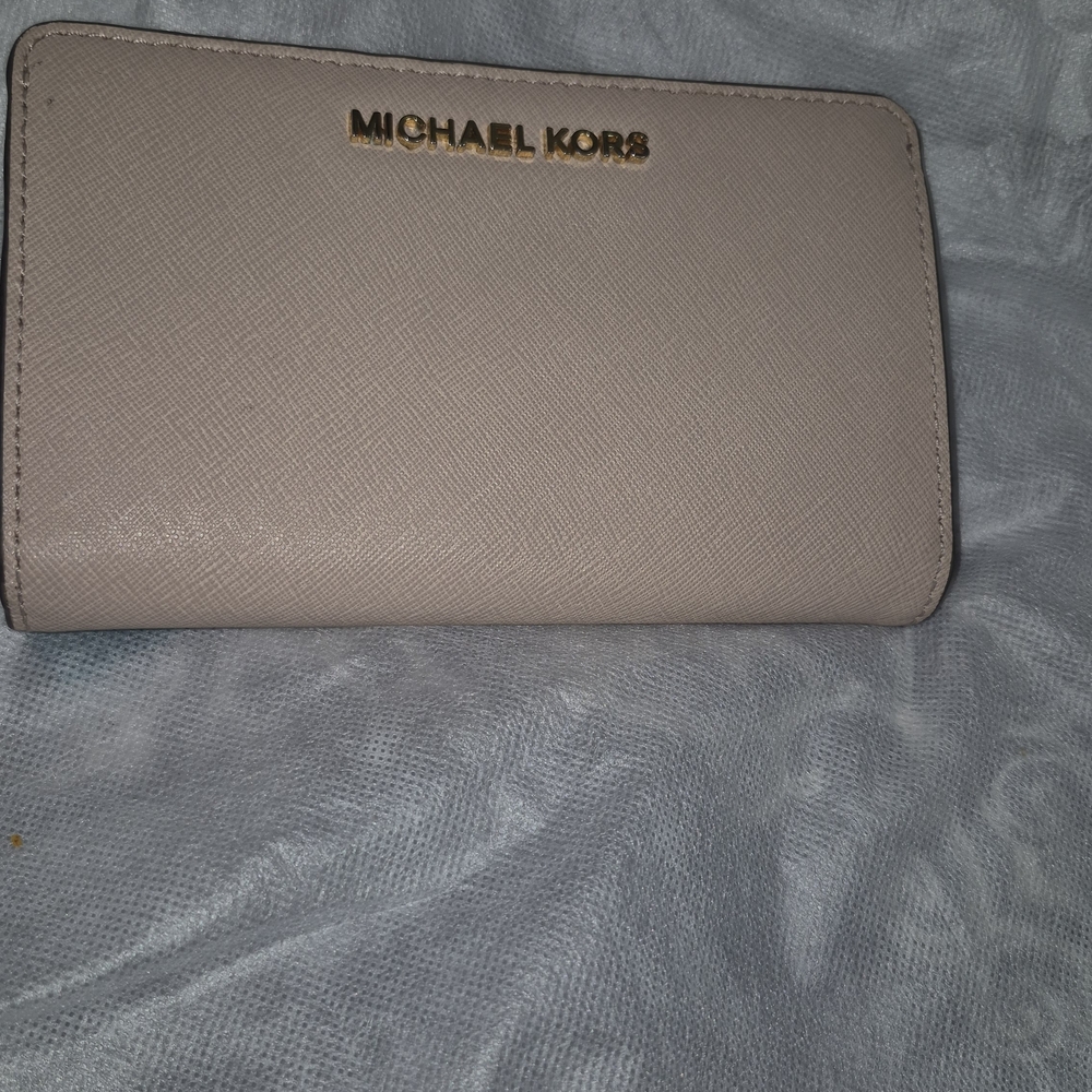 Michael Kors Pink Wallet
